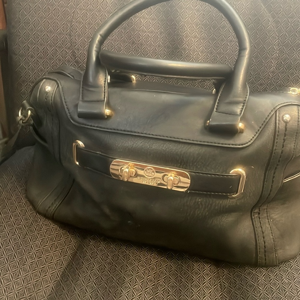 Micheal kors hand bag